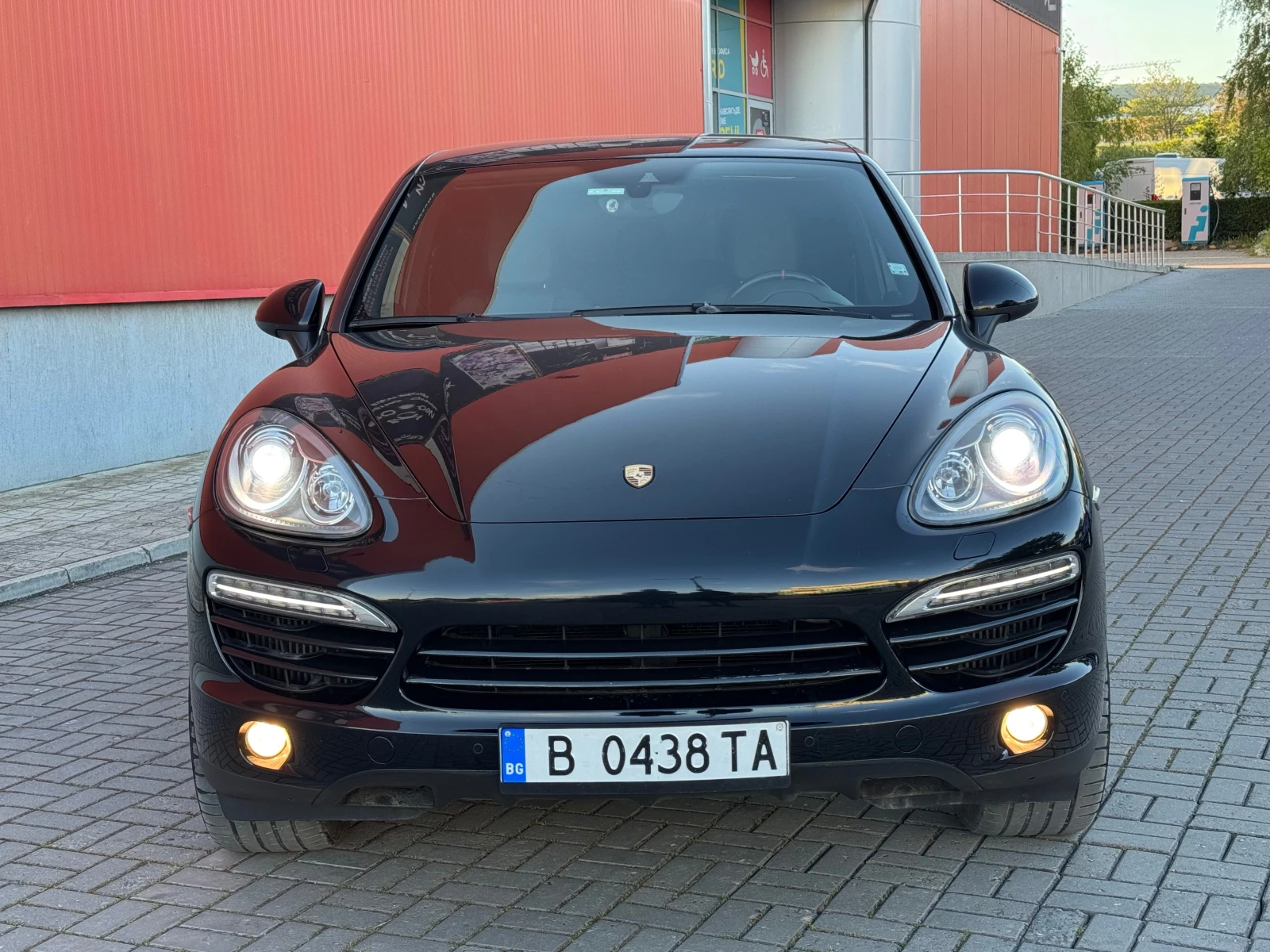 Porsche Cayenne 3.0D platinum edition, снимка 2 - Автомобили и джипове - 54566468