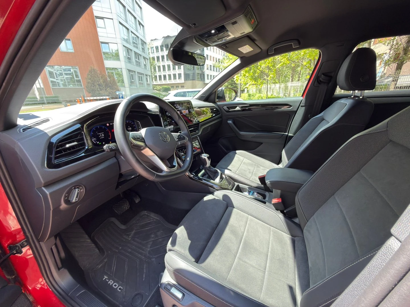 VW T-Roc | Mobile.bg � ����������� 9
