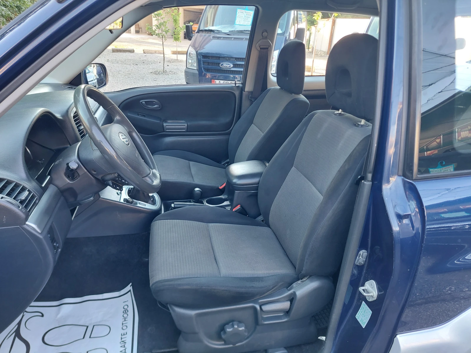 Suzuki Grand vitara 1, 6i--ТОП СЪСТОЯНИЕ, снимка 10 - Автомобили и джипове - 54842682