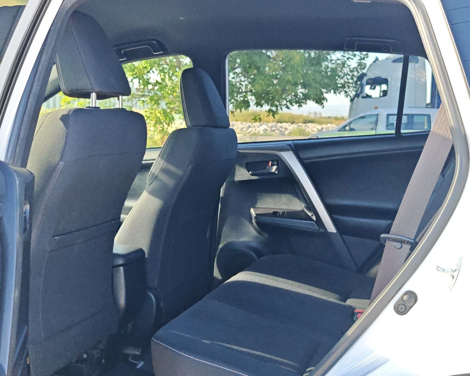 Toyota Rav4 2.5 197 К.С. ХИБРИД! 166 000 КМ! БЕЗ АНАЛОГ!, снимка 12 - Автомобили и джипове - 56133469