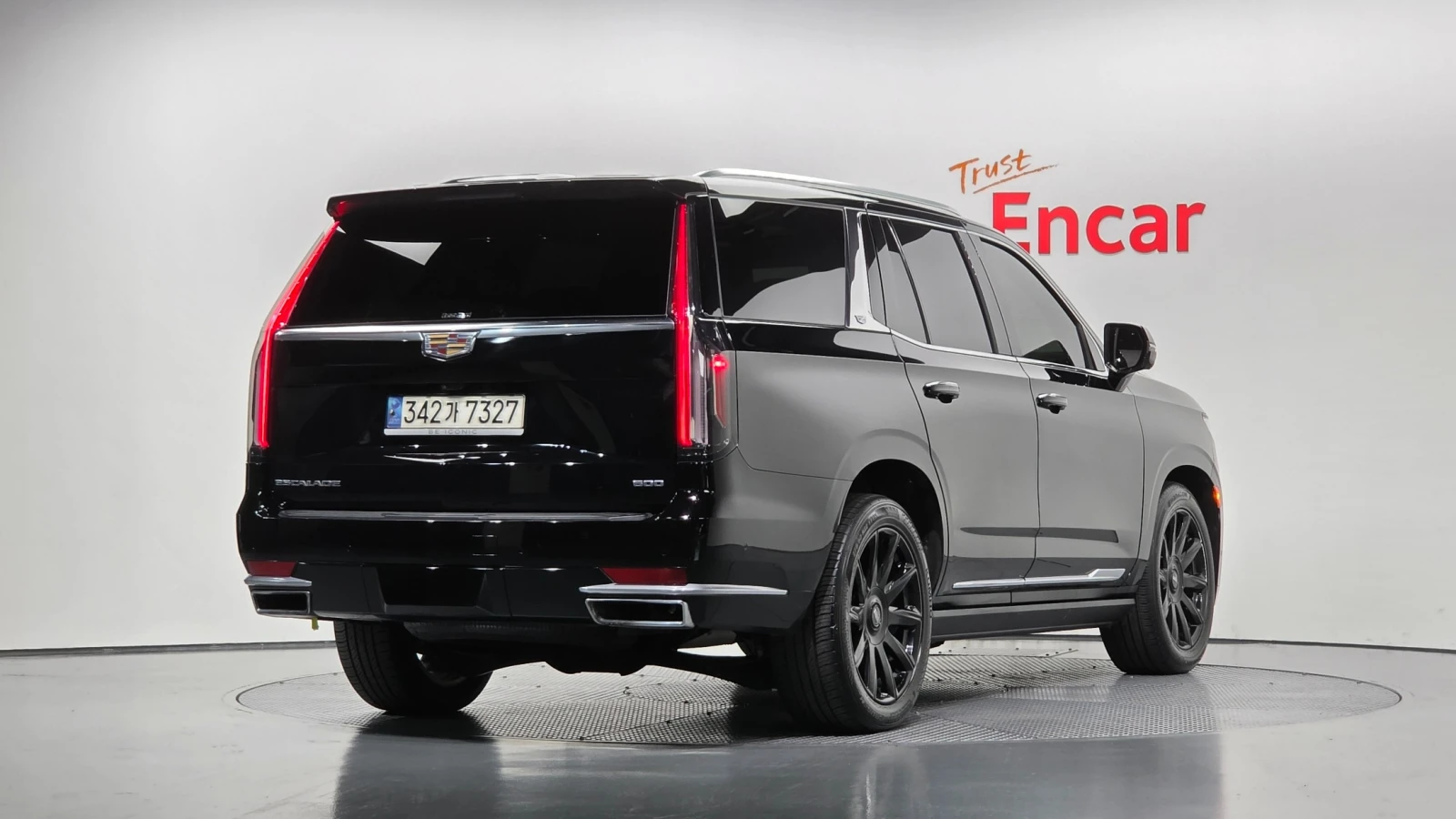 Cadillac Escalade PLATINUM LUXURY * FIRST CLASS* , снимка 2 - Автомобили и джипове - 56283344