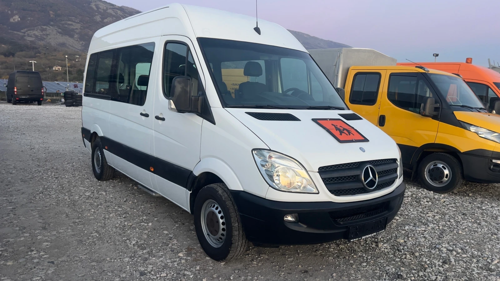 Mercedes-Benz Sprinter 311 646 мотор 9 места ОТЛИЧНО СЪСТОЯНИЕ - изображение 2
