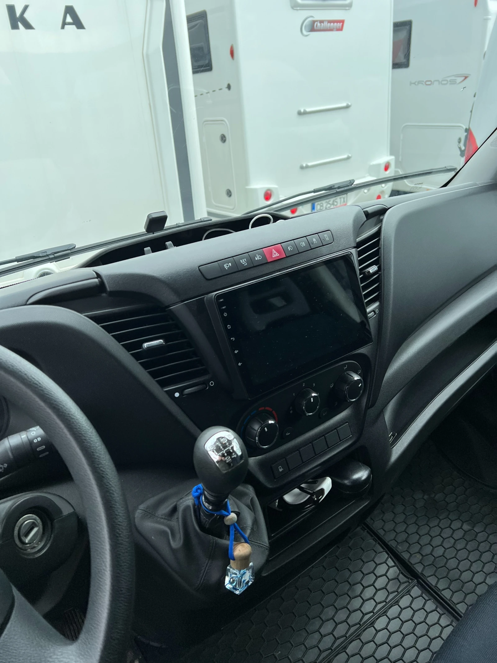 Iveco 35c13, снимка 9 - Бусове и автобуси - 56718805