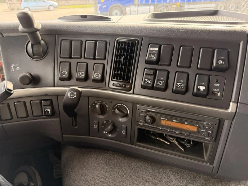 Volvo Fm Перфектен 3 ос, двустранно разтоварване EURO 5 EEV, снимка 16 - Камиони - 50173835