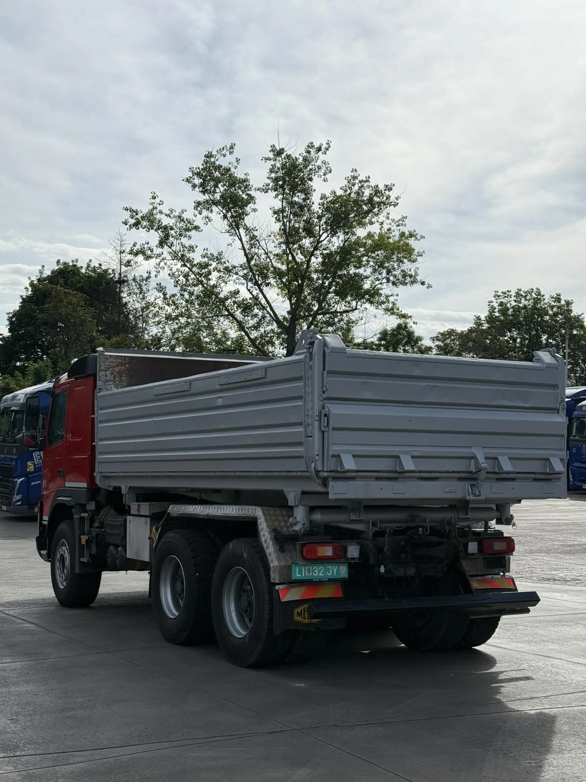 Volvo Fm Перфектен 3 ос, двустранно разтоварване EURO 5 EEV - изображение 7