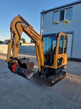 Багер Hyundai ROBEX 16.9, снимка 1