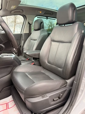 Peugeot 5008 2.0НDI* NAVI* ПАНОРАМА* ПОДГРЕВ* FULL* , снимка 12