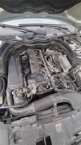 Mercedes-Benz C 220, снимка 8
