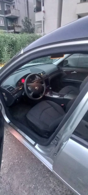 Mercedes-Benz E 270 Катафалка, снимка 5