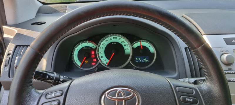 Toyota Corolla verso, снимка 14 - Автомобили и джипове - 46031061