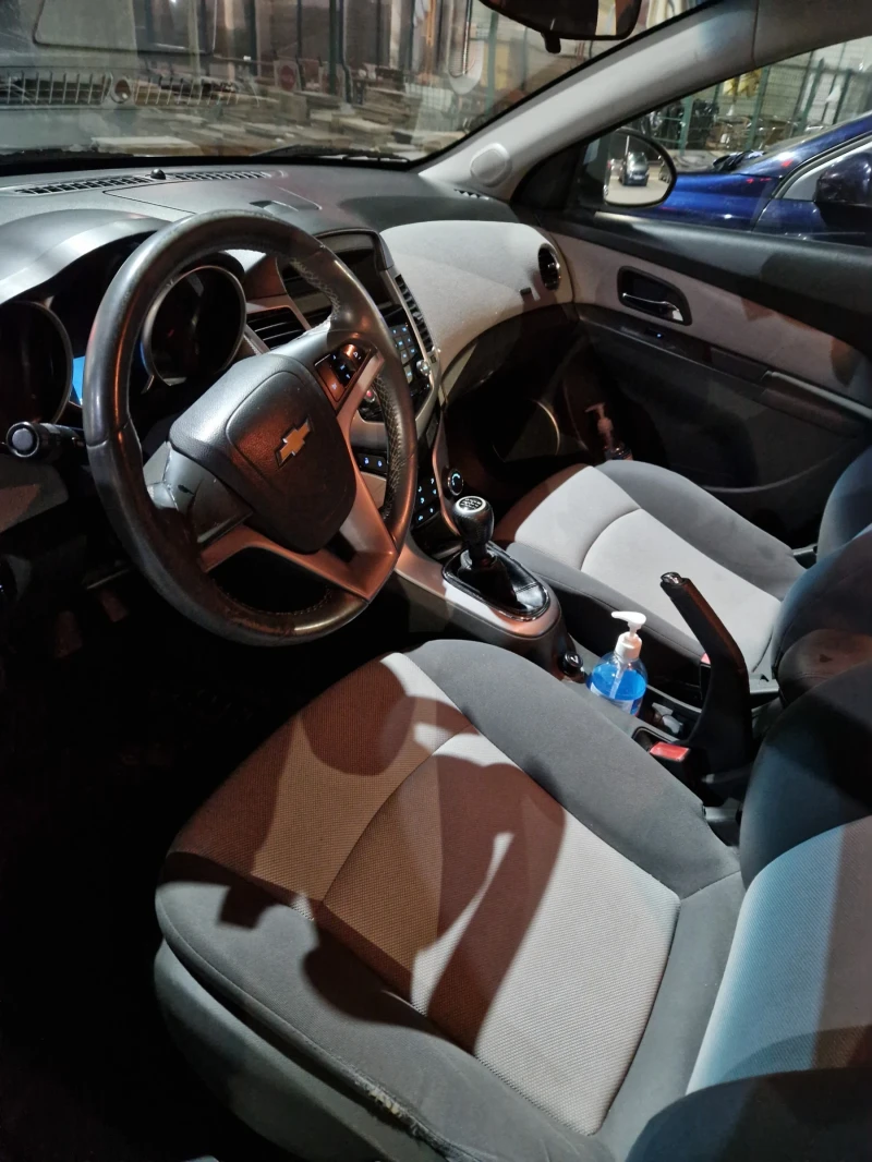 Chevrolet Cruze 2.0 125HP, снимка 6 - Автомобили и джипове - 47489140