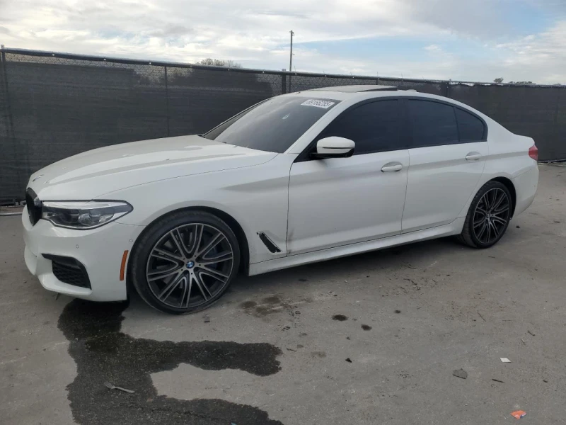 BMW 540 I (M-Pack) Harman/Kardon* Apple CarPlay* Head-Up* , снимка 2 - Автомобили и джипове - 48881516