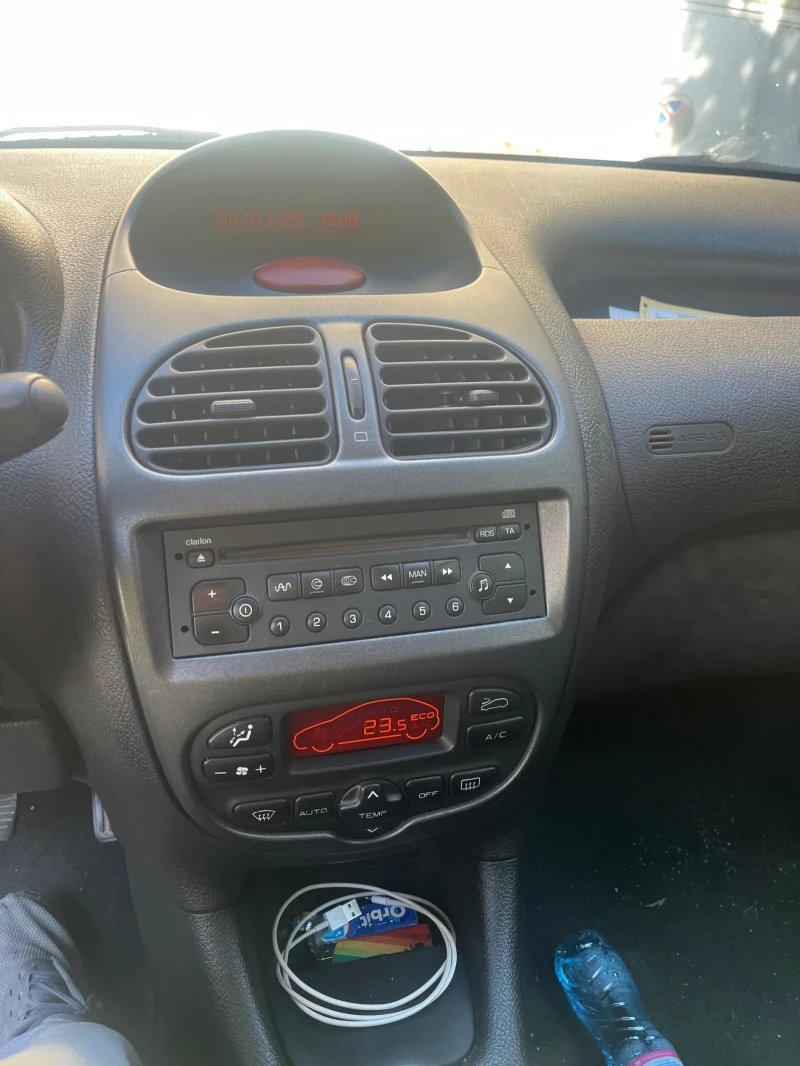 Peugeot 206 1.4 LPG , снимка 9 - Автомобили и джипове - 49388650