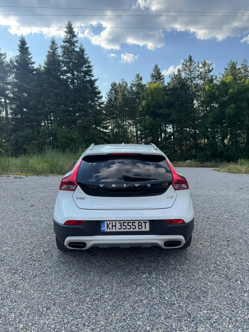 Volvo V40 Cross Country D3, снимка 4 - Автомобили и джипове - 52555530
