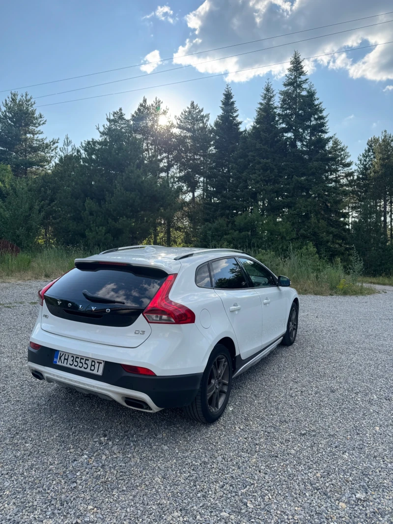 Volvo V40 Cross Country D3, снимка 6 - Автомобили и джипове - 52555530