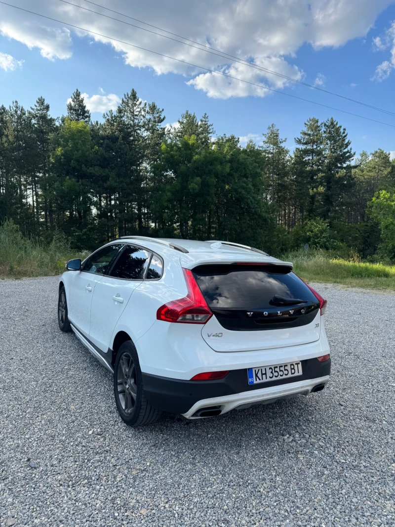 Volvo V40 Cross Country D3, снимка 5 - Автомобили и джипове - 52555530