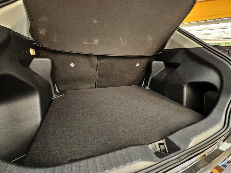 Toyota Yaris Cross HYBRID/116HP/CAM/NAVI/LED/KLESS/DIGI/CARPLAY/234g, снимка 16 - Автомобили и джипове - 51532659
