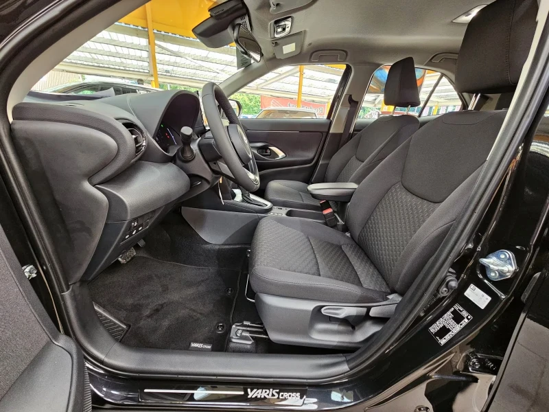 Toyota Yaris Cross HYBRID/116HP/CAM/NAVI/LED/KLESS/DIGI/CARPLAY/234g, снимка 3 - Автомобили и джипове - 51532659