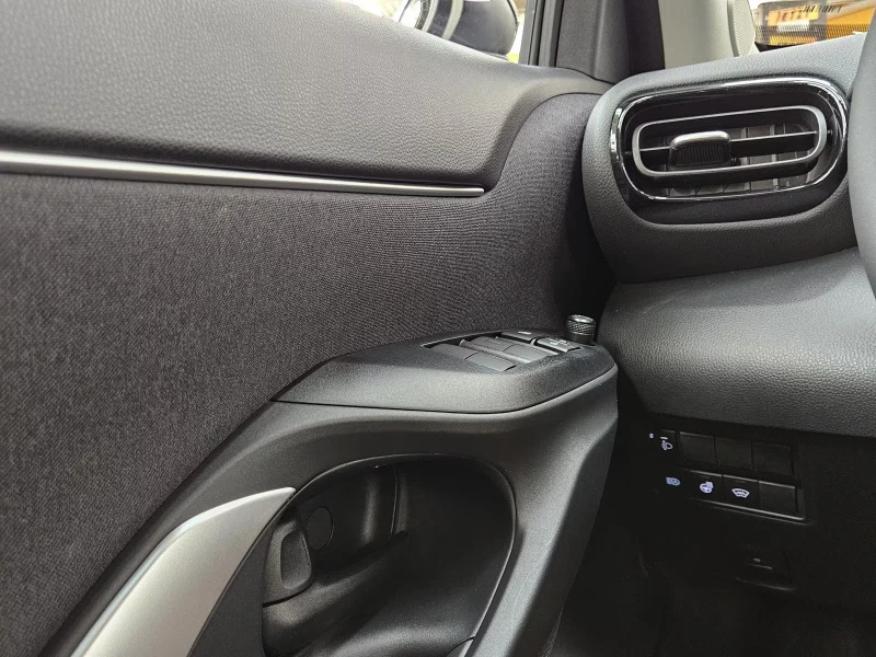 Toyota Yaris Cross HYBRID/116HP/CAM/NAVI/LED/KLESS/DIGI/CARPLAY/234g, снимка 11 - Автомобили и джипове - 51532659