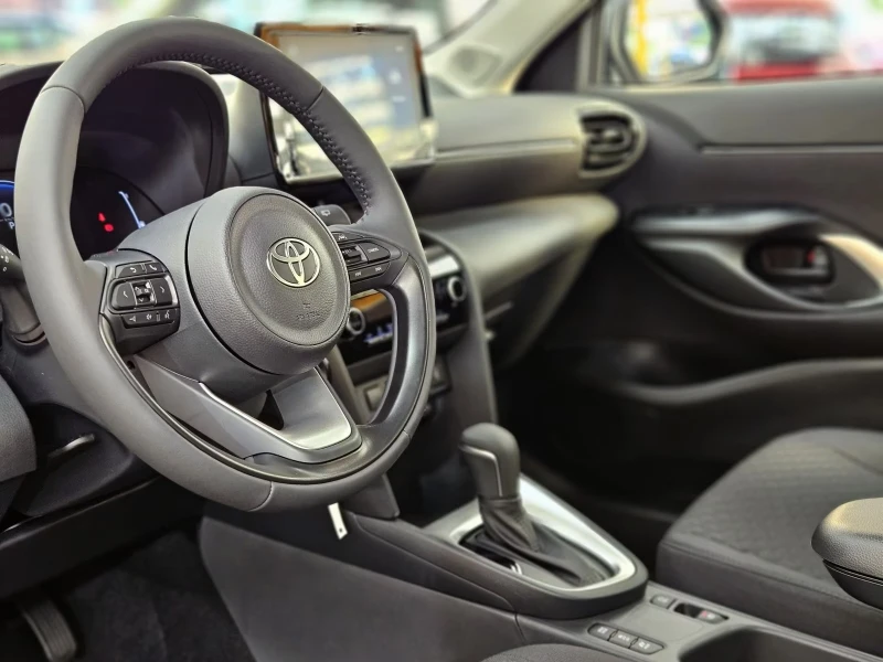 Toyota Yaris Cross HYBRID/116HP/CAM/NAVI/LED/KLESS/DIGI/CARPLAY/234g, снимка 5 - Автомобили и джипове - 51532659