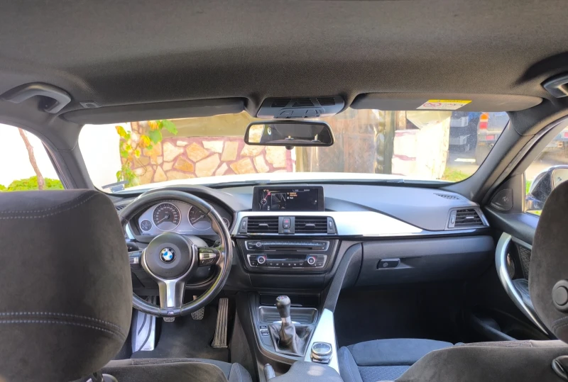 BMW 320 M Performance, снимка 6 - Автомобили и джипове - 51928136