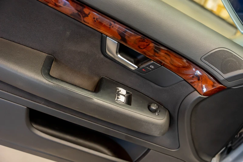 Audi A4 1.9 TDI 116hp, снимка 8 - Автомобили и джипове - 52273407