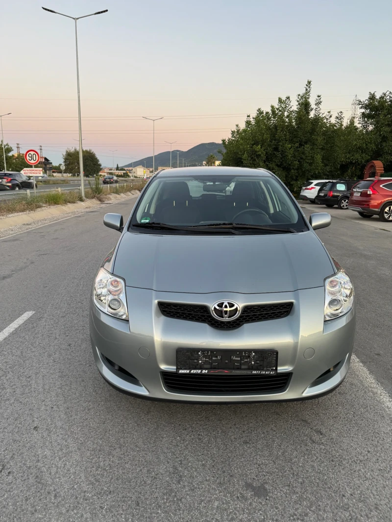 Toyota Auris 1.33, снимка 2 - Автомобили и джипове - 52382979