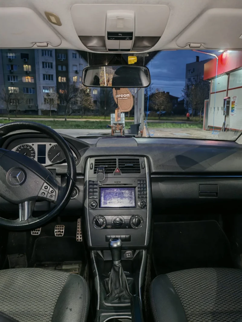 Mercedes-Benz B 180, снимка 3 - Автомобили и джипове - 52680662