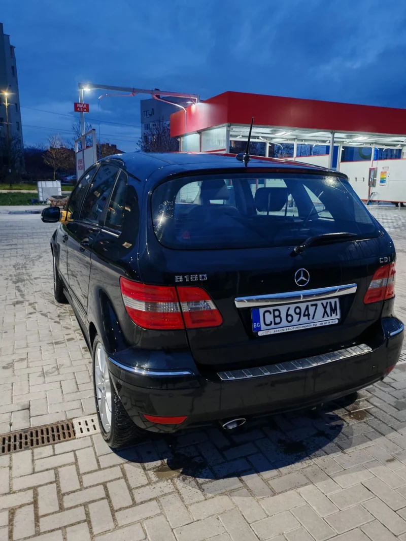 Mercedes-Benz B 180, снимка 7 - Автомобили и джипове - 52680662