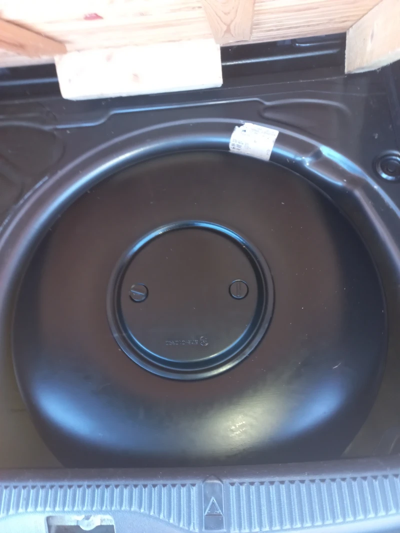 Skoda Roomster 1, 2 бензин+ фабрична АГУ, снимка 8 - Автомобили и джипове - 53072665