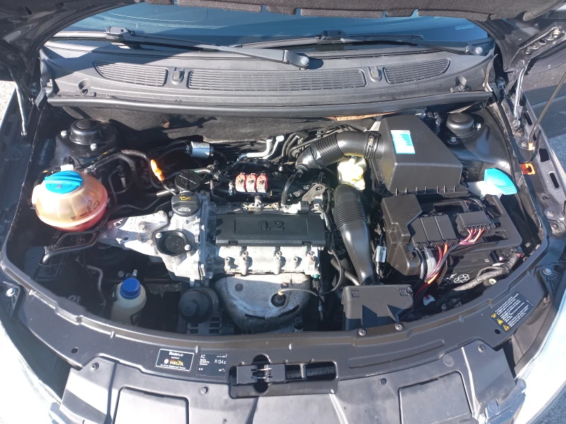 Skoda Roomster 1, 2 бензин+ фабрична АГУ, снимка 16 - Автомобили и джипове - 53072665