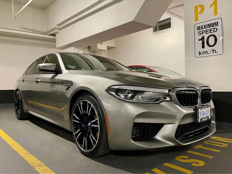 BMW M5 С РЕГИСТРАЦИЯ & АВТО КРЕДИТ