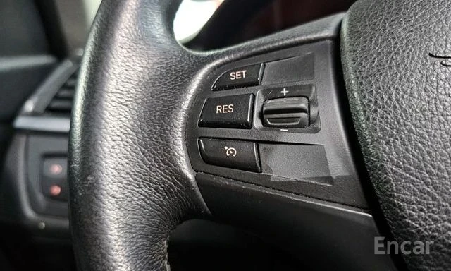 BMW 320 d | ШИБЕДАХ | KEYLESS | ДВА КЛЮЧА | , снимка 13 - Автомобили и джипове - 54237807