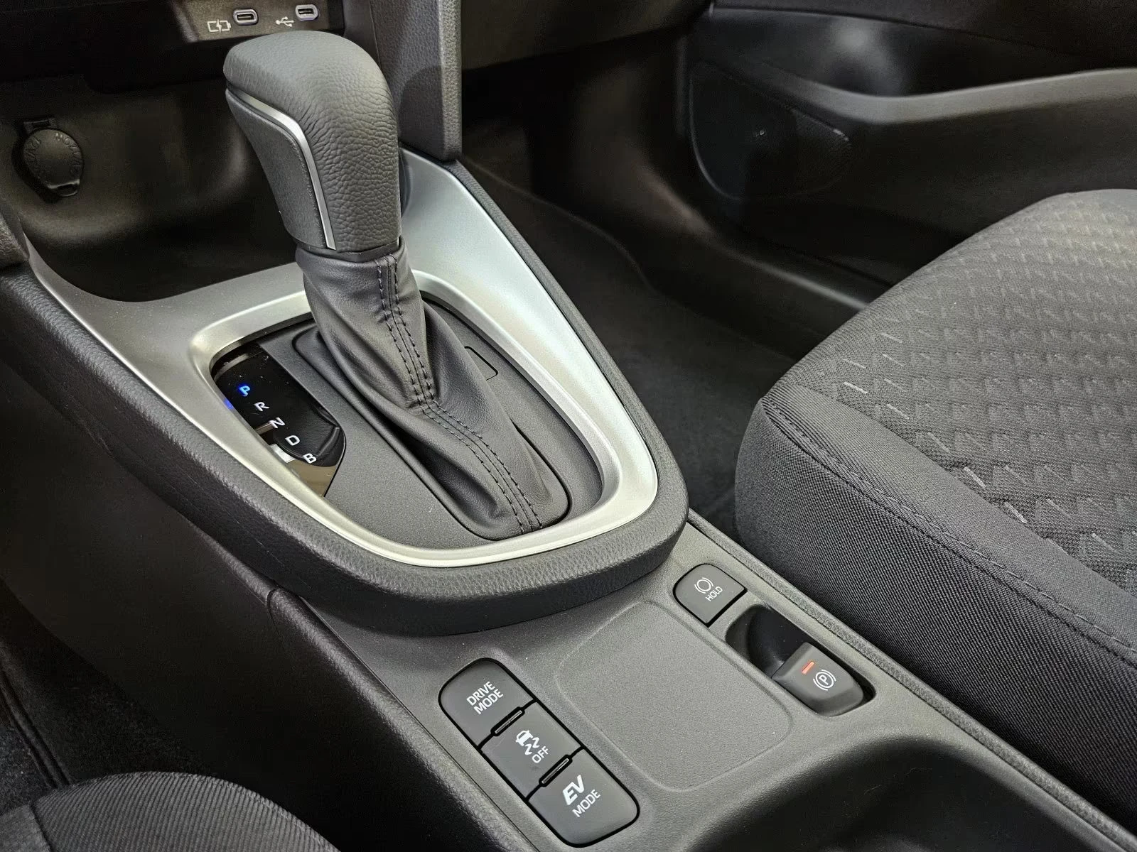 Toyota Yaris Cross HYBRID/116HP/CAM/NAVI/LED/KLESS/DIGI/CARPLAY/234g | Mobile.bg   13