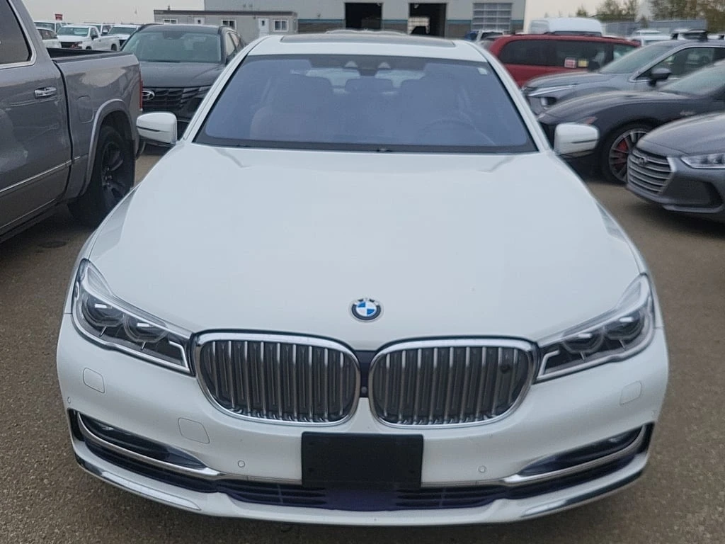 BMW 750 LI XDRIVE * CARFAX * БЕЗ ПЪРВОНАЧАЛНА ВНОСКА | Mobile.bg — изображение 2