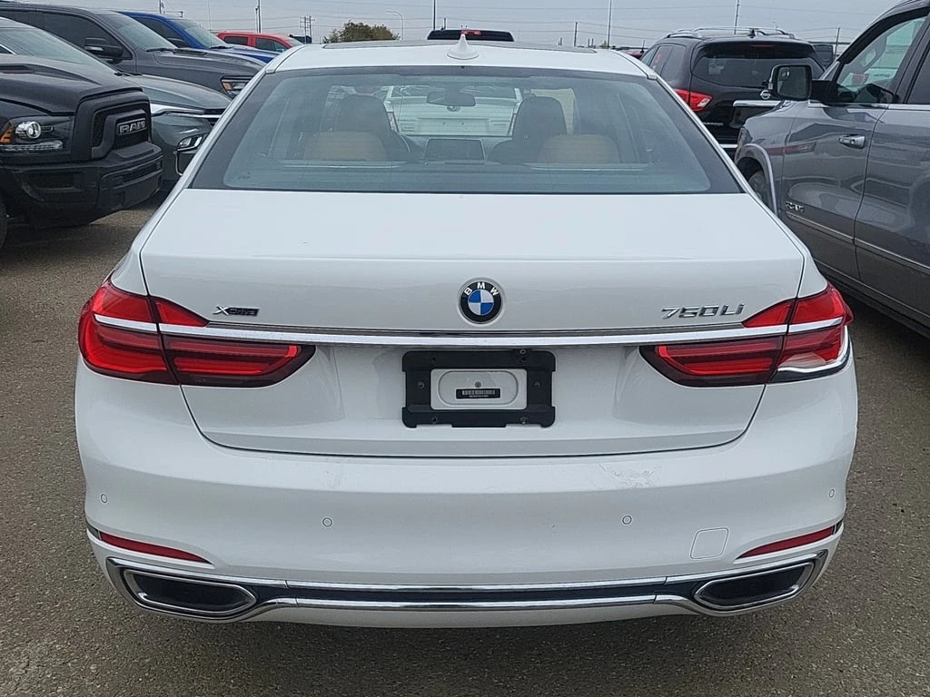 BMW 750 LI XDRIVE * CARFAX * БЕЗ ПЪРВОНАЧАЛНА ВНОСКА | Mobile.bg — изображение 5