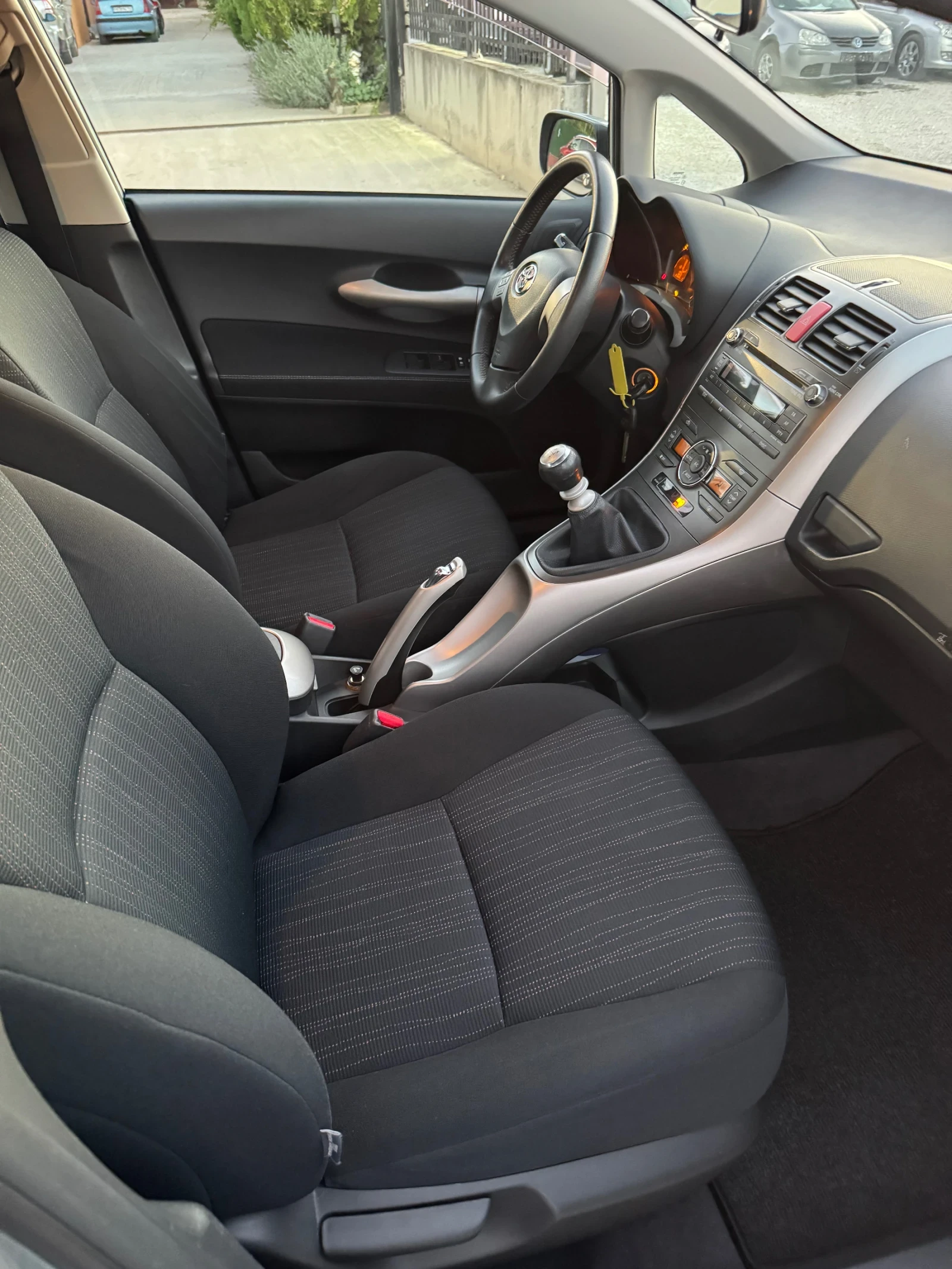 Toyota Auris 1.33 | Mobile.bg   8