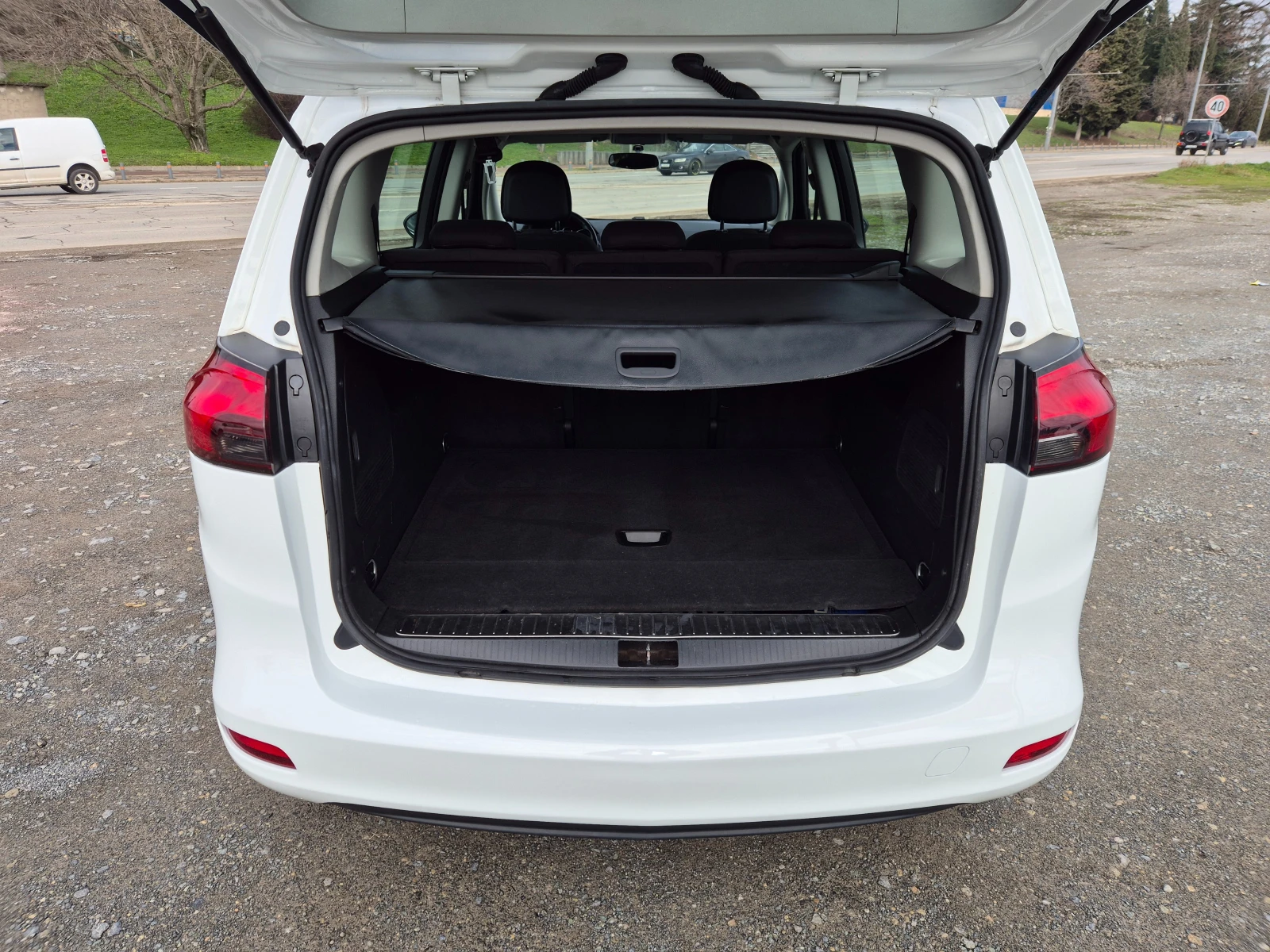 Opel Zafira Tourer 2.0CDTI 130�� | Mobile.bg � ����������� 11