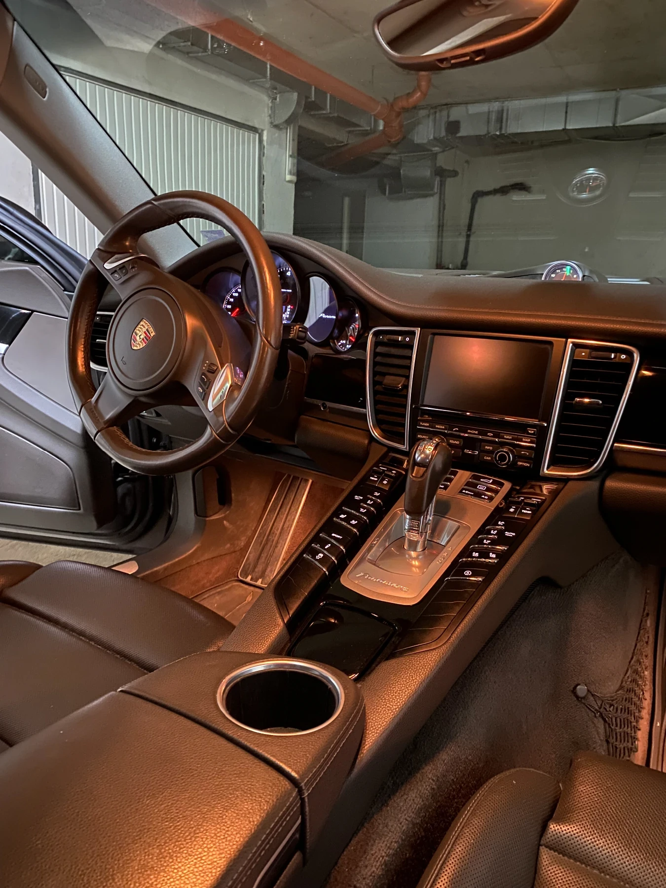 Porsche Panamera 4 Facelift , снимка 11 - Автомобили и джипове - 53760021