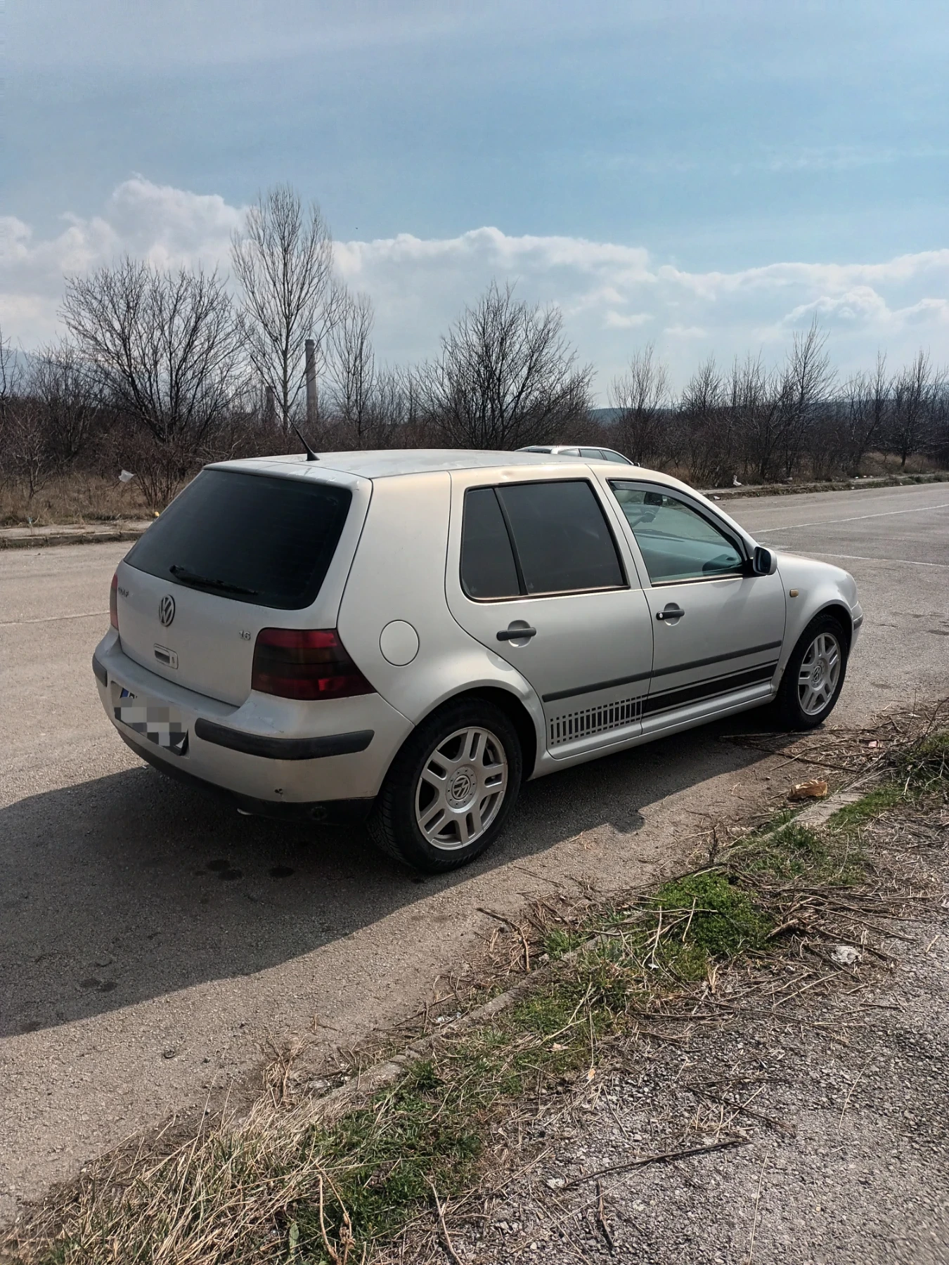 VW Golf 1.6