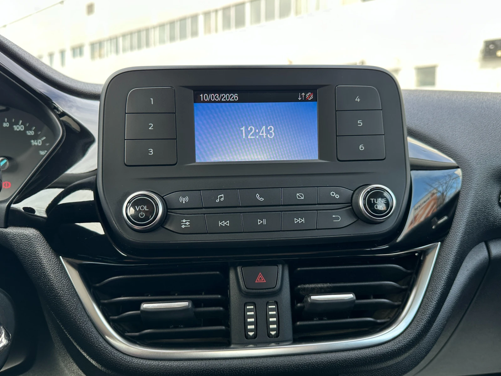 Ford Fiesta, снимка 14 - Автомобили и джипове - 53814208