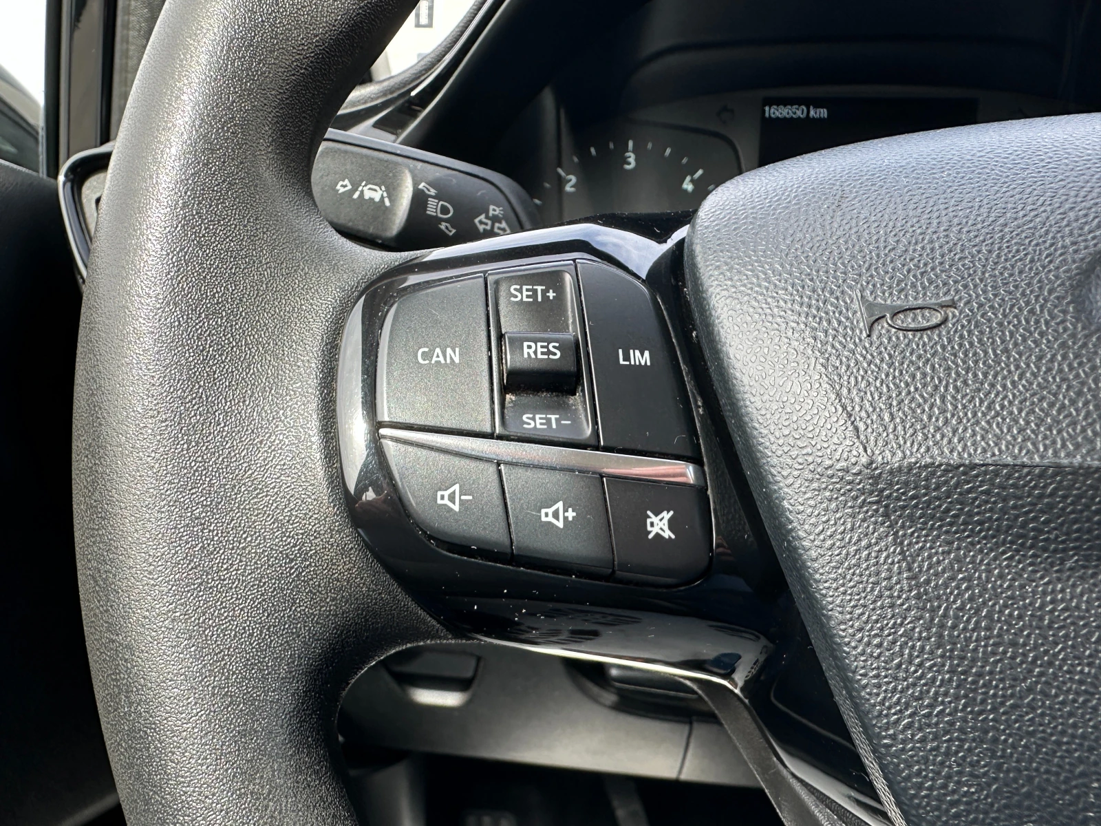 Ford Fiesta, снимка 16 - Автомобили и джипове - 53814208