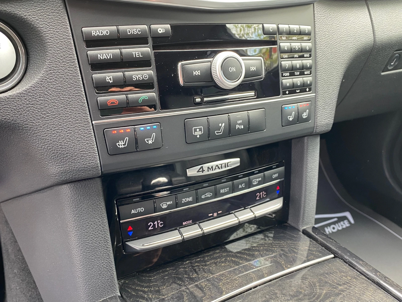 Mercedes-Benz E 500 4Matic* Key GO* Dis* Massage* Max FULL*  | Mobile.bg � ����������� 14