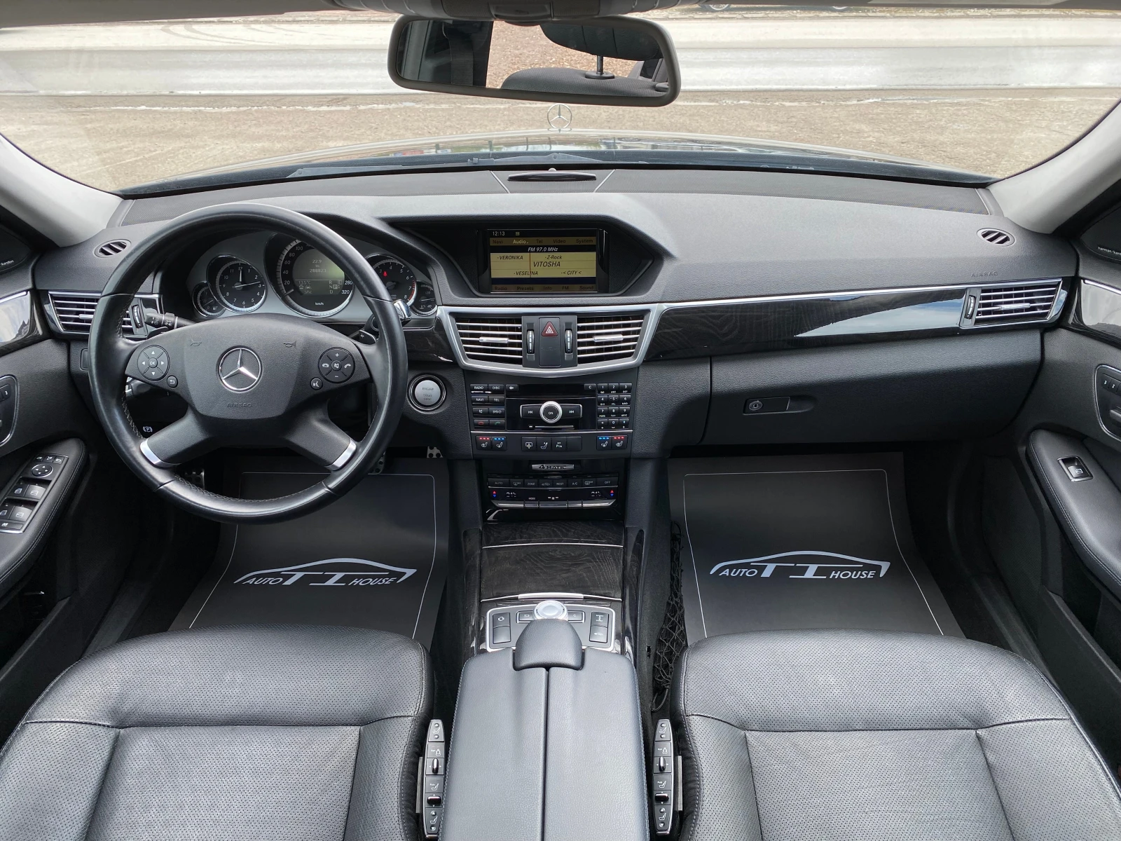 Mercedes-Benz E 500 4Matic* Key GO* Dis* Massage* Max FULL*  | Mobile.bg � ����������� 9