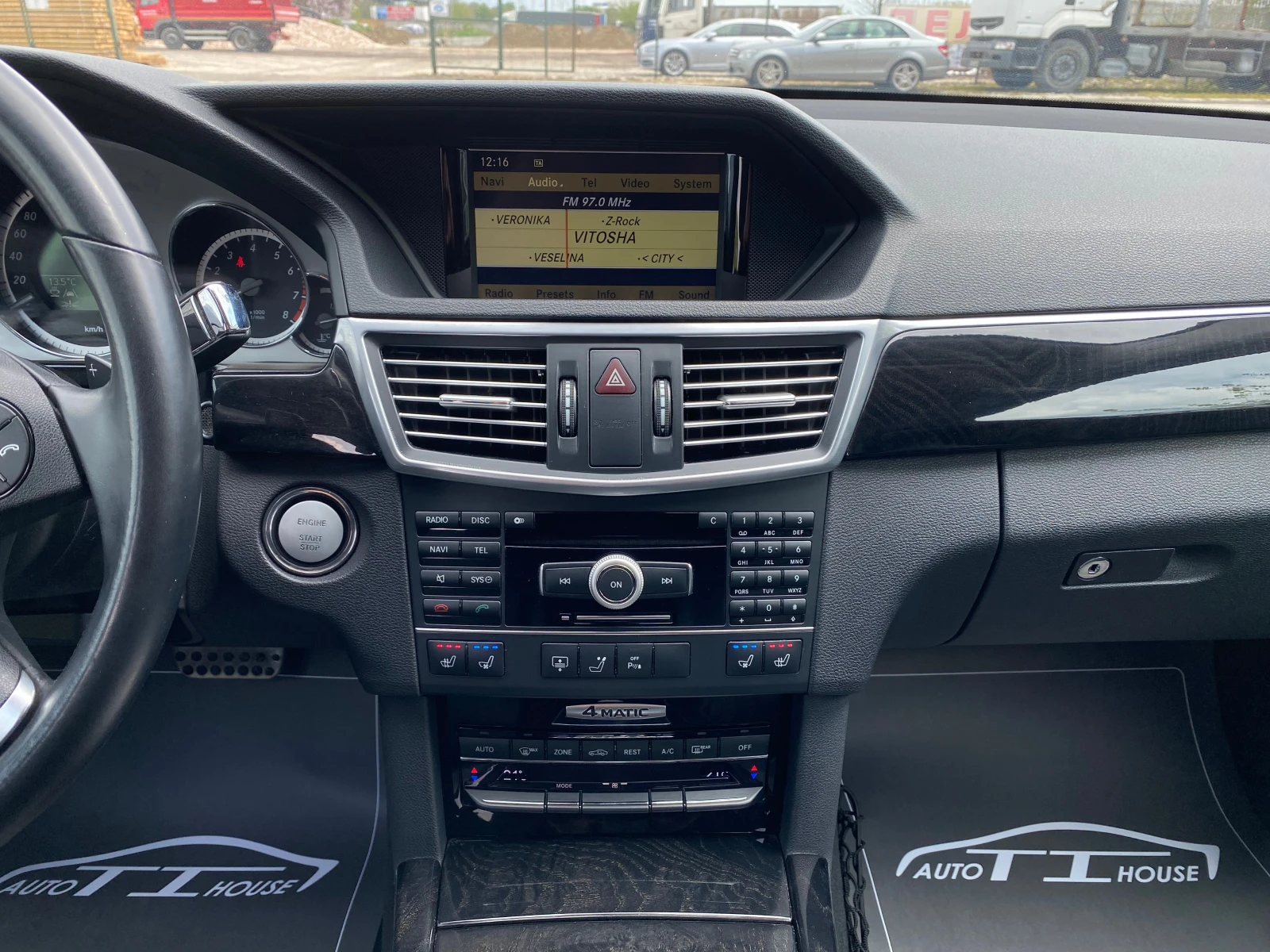 Mercedes-Benz E 500 4Matic* Key GO* Dis* Massage* Max FULL*  | Mobile.bg � ����������� 12