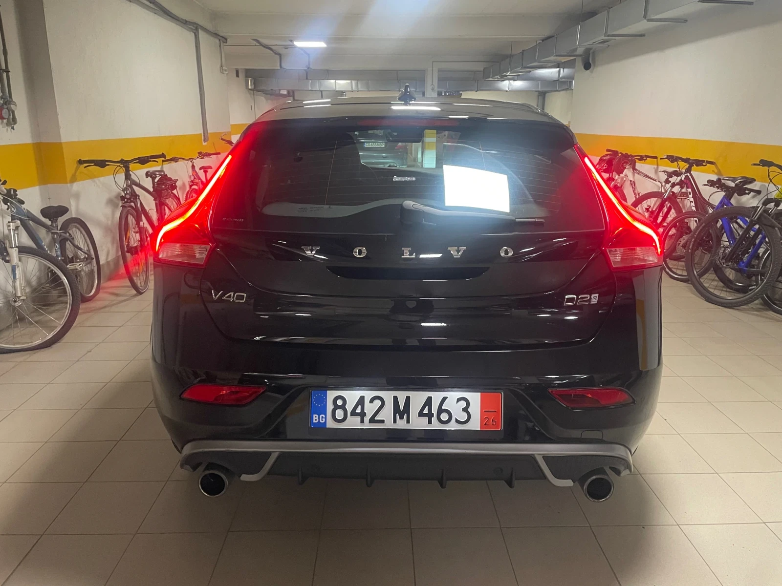 Volvo V40 2.0d Rline Автоматик , снимка 5 - Автомобили и джипове - 54459417