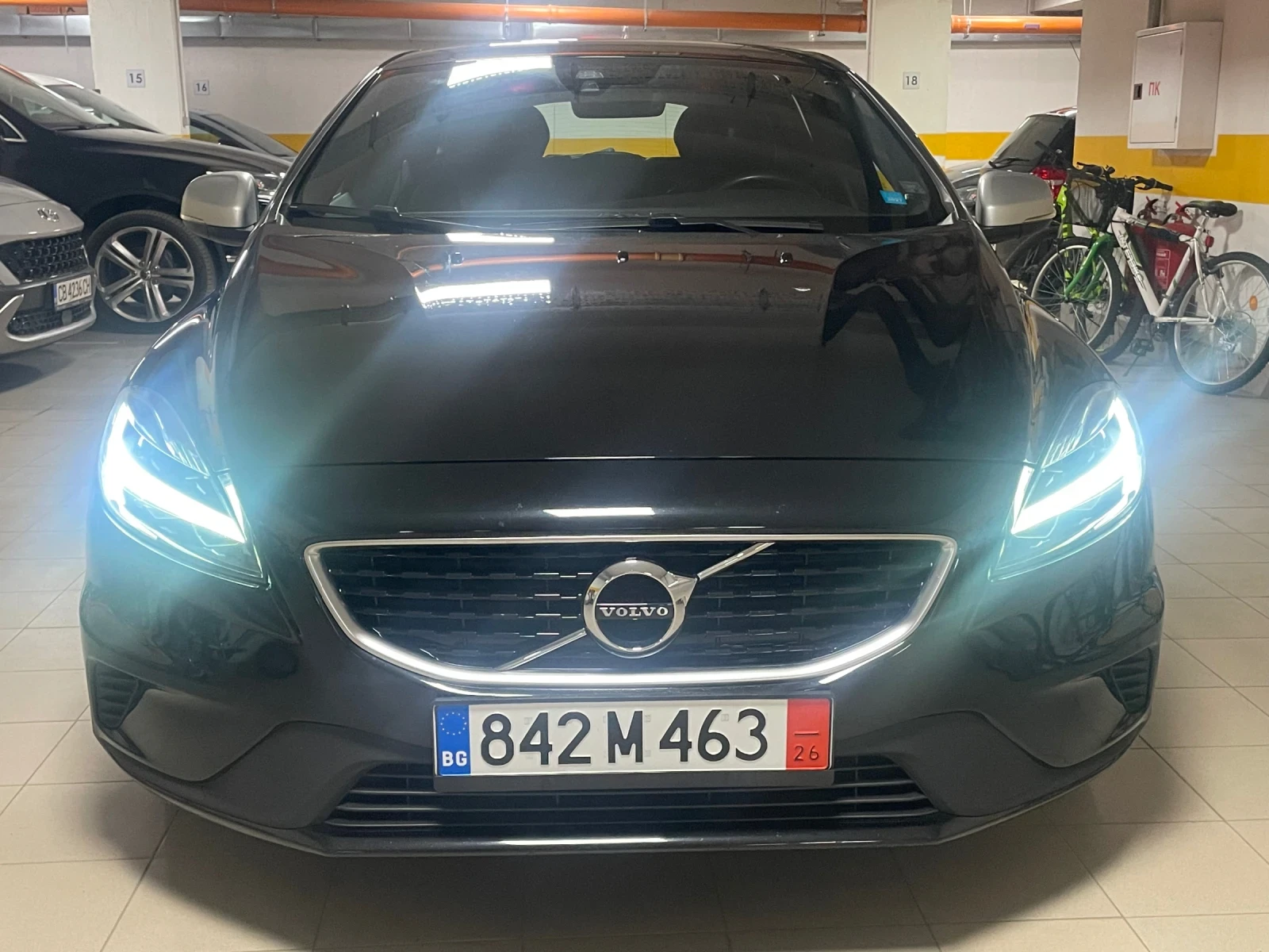 Volvo V40 2.0d Rline Автоматик , снимка 6 - Автомобили и джипове - 54459417