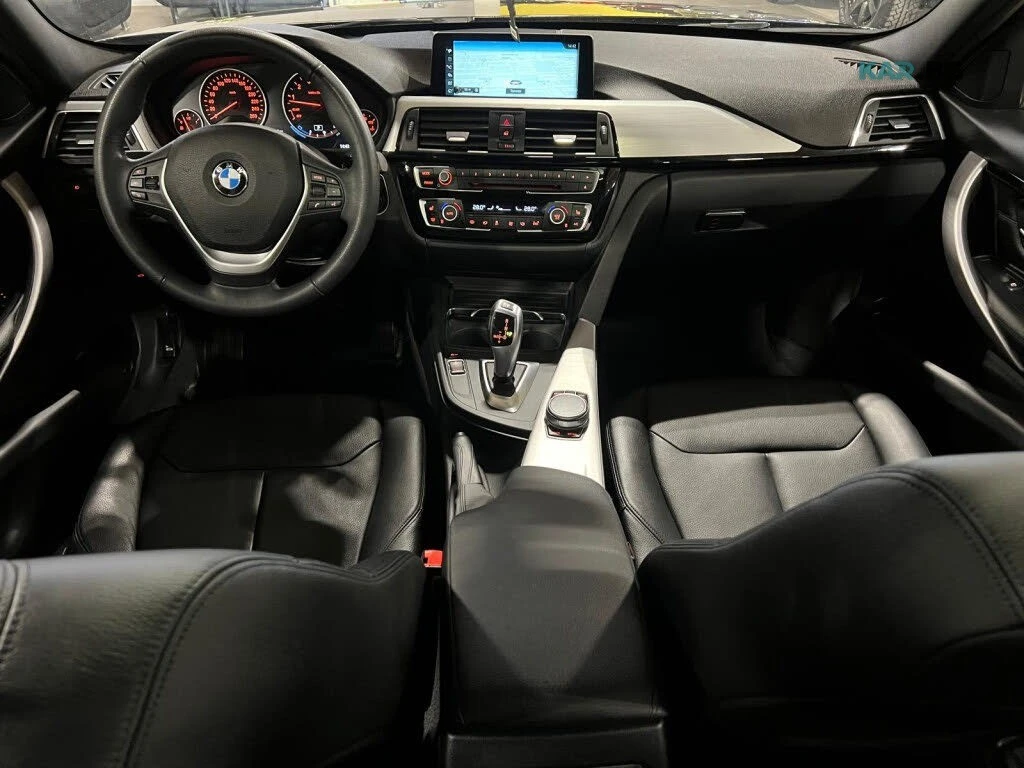 BMW 330 * XDRIVE* АвтоКредит * (ЦЕНА ДО БГ), снимка 17 - Автомобили и джипове - 55136968