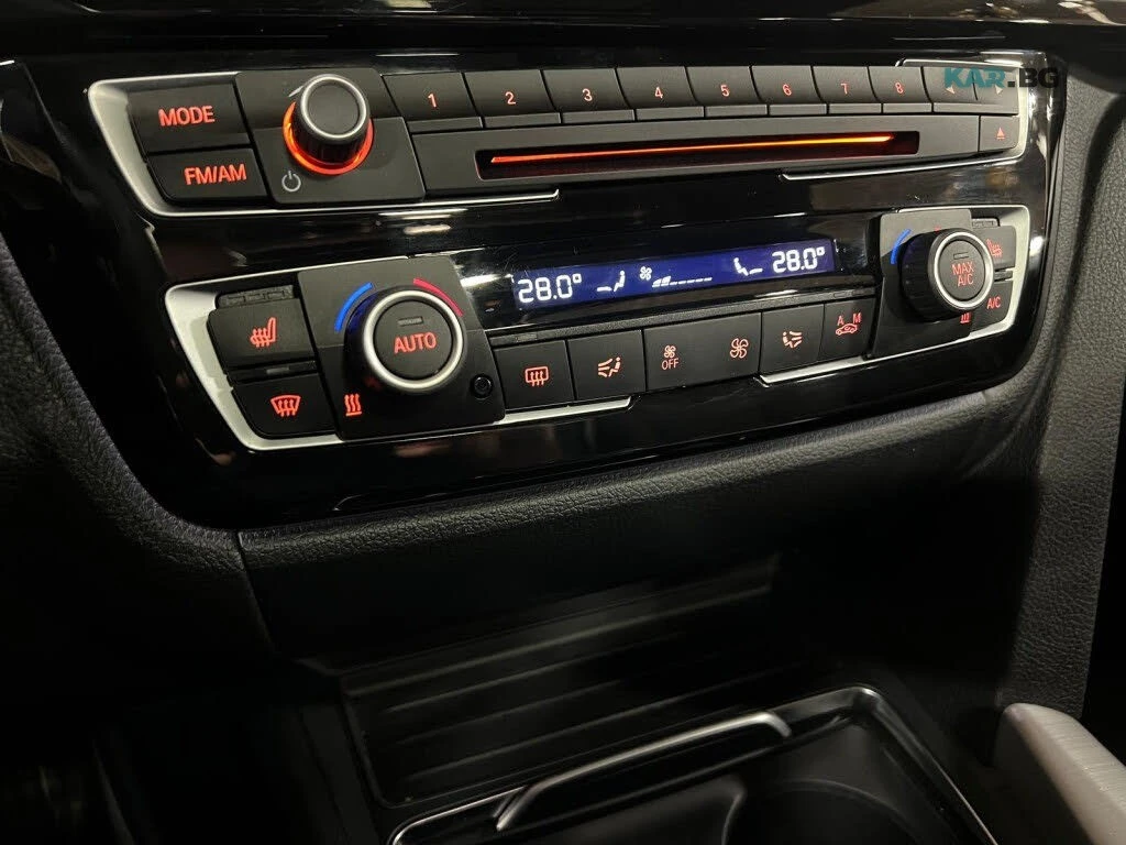 BMW 330 * XDRIVE* АвтоКредит * (ЦЕНА ДО БГ), снимка 14 - Автомобили и джипове - 55136968