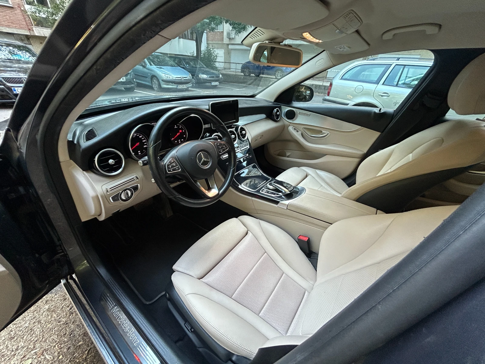 Mercedes-Benz C 220 BLUETEC/7G-Tronic, снимка 9 - Автомобили и джипове - 55213589